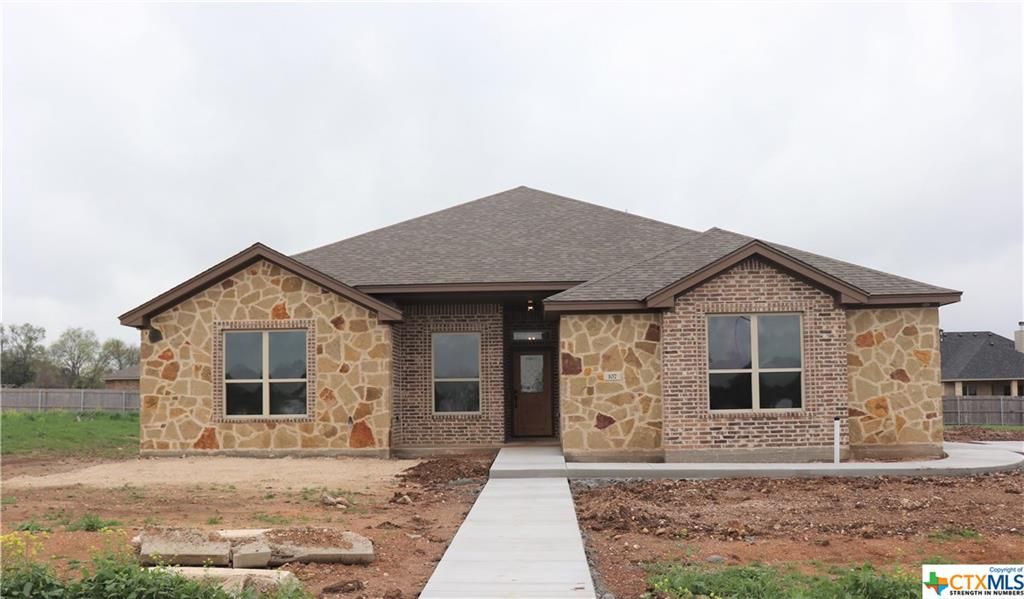 107 Inwood Dr, Gatesville, TX - 4 Bed, 3 Bath Single-Family Home - 25