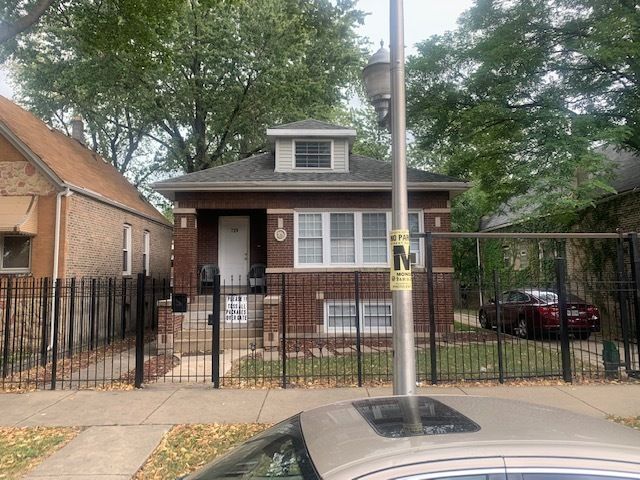 729 N Saint Louis Ave, Chicago, IL 60624