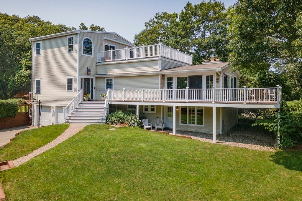 14 Menotomy Rd, Plymouth, MA 02360