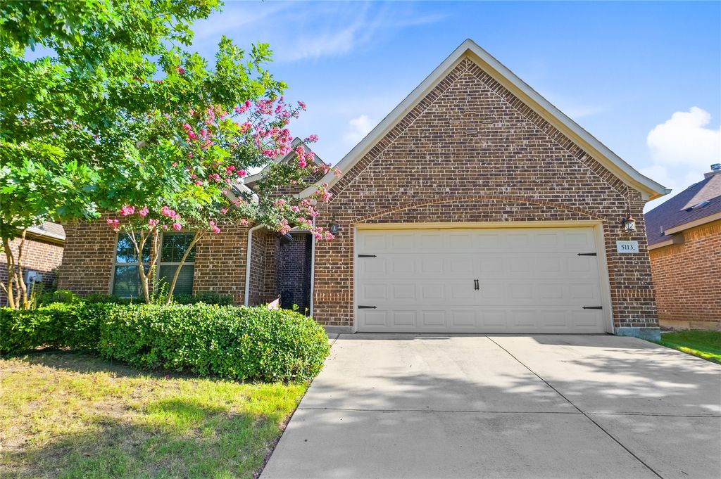 5113 Concho Valley Trl, Fort Worth, TX 76126
