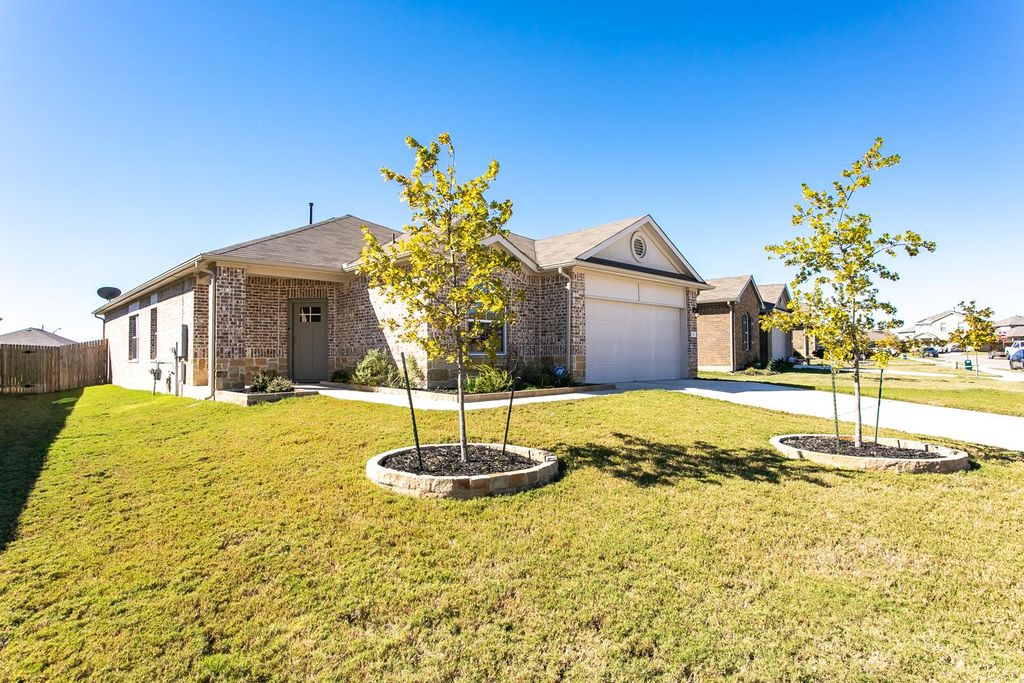 120 Shiner Ln, Georgetown, TX 78626