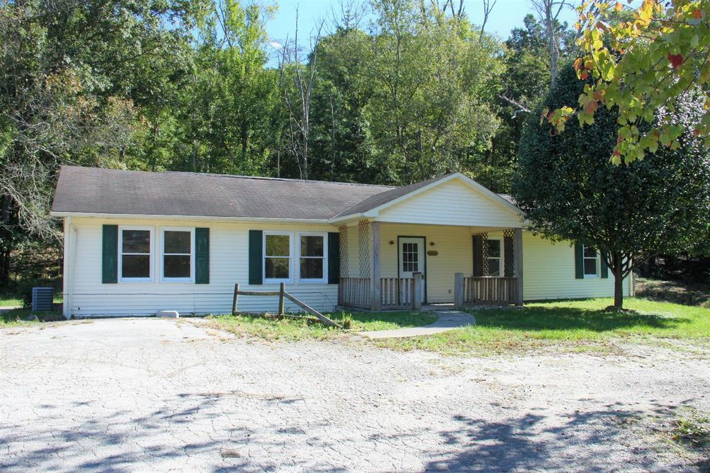 911 Slate Lick Rd, Berea, KY 8 Bed, 3 Bath MultiFamily Home 29