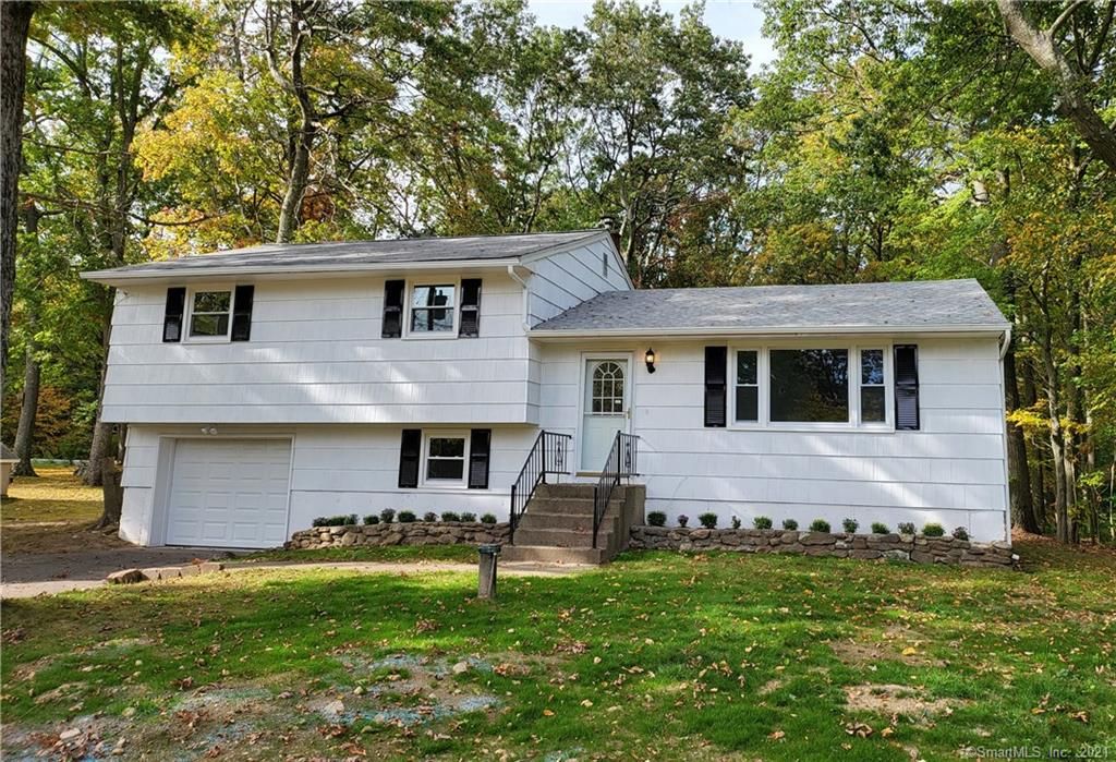 905 Spindle Hill Rd, Wolcott, CT 06716