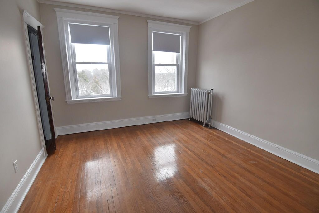 1940 Commonwealth Ave, Brighton, MA 02135