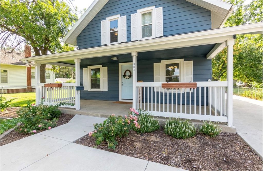 1258 8th Street West Des Moines