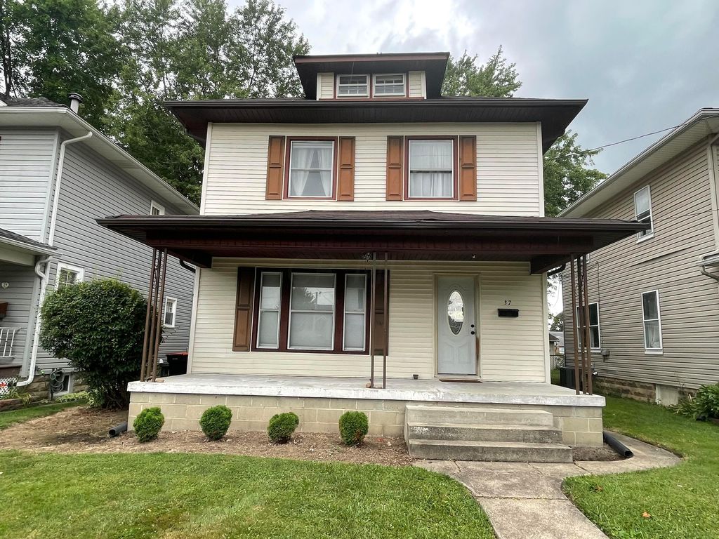 37 S  22nd St, Newark, OH 43055