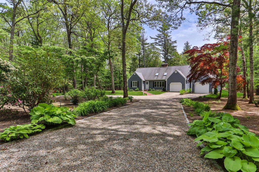 422 Regency Drive, Marstons Mills, MA 02648