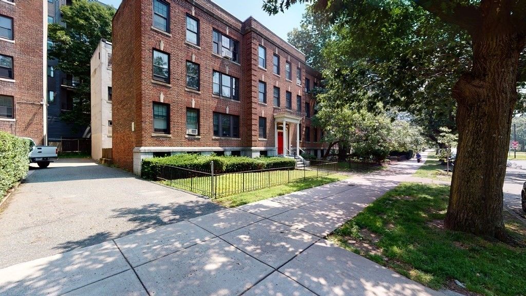 20 Jamaicaway #8, Boston, MA 02130