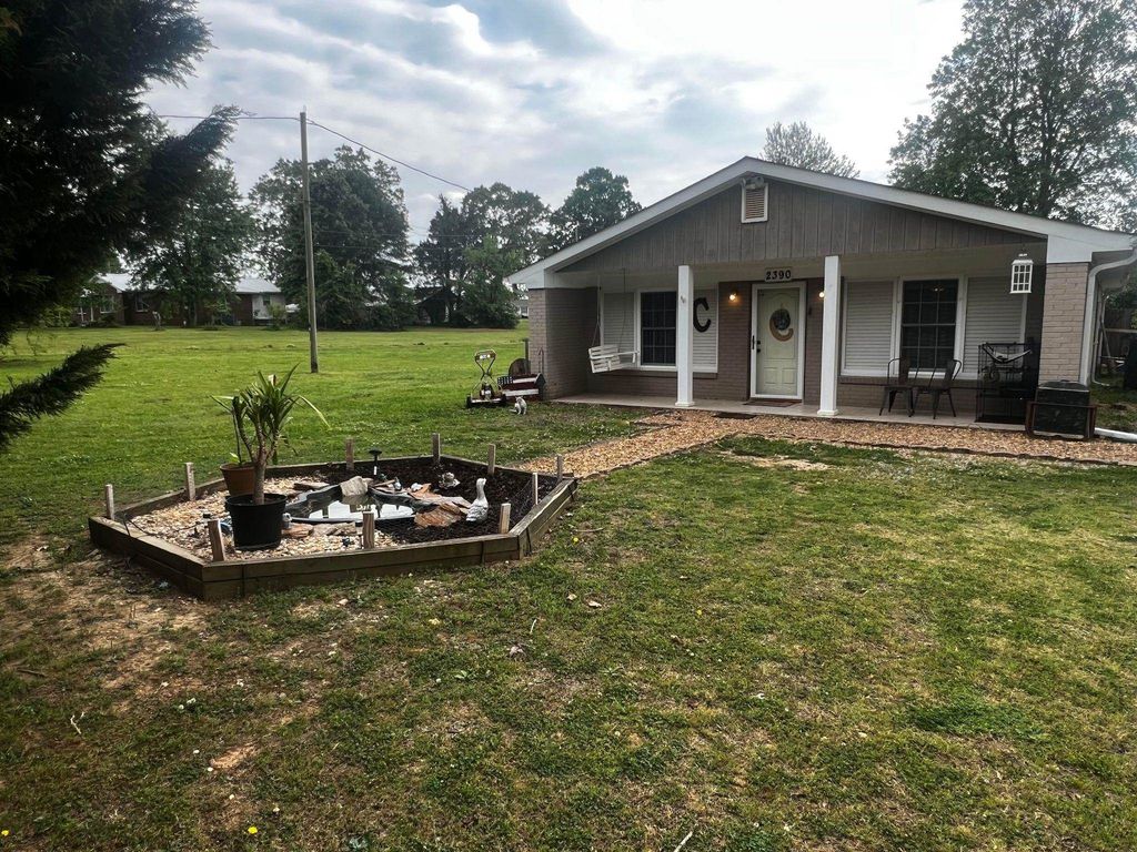 2390 County Road 200, Florence, AL 35633