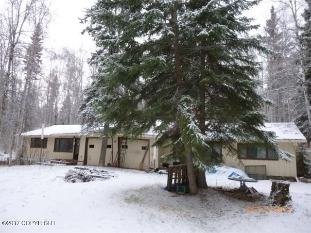 592 Sandpiper Dr, Fairbanks, AK 99709