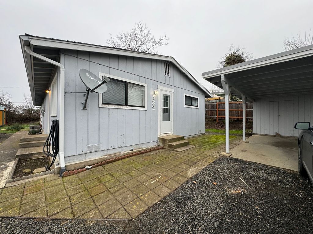 532 NW Cecil Ave, Roseburg, OR 97470