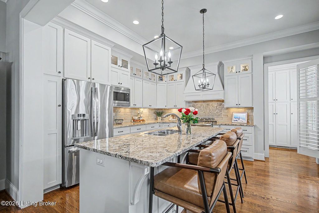 Photo 6 of 9512 Horsemint Ln