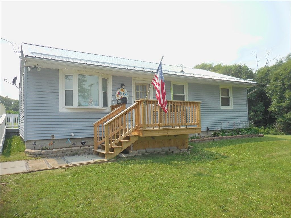 9878 Pennycook Rd, Hunt, NY 14846