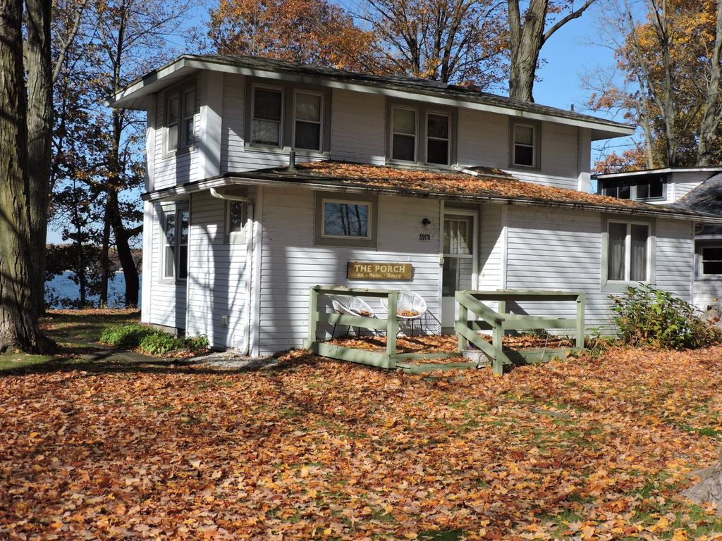 55178 Indian Lake Rd, Dowagiac, MI 49047 4 Bed, 2 Bath SingleFamily
