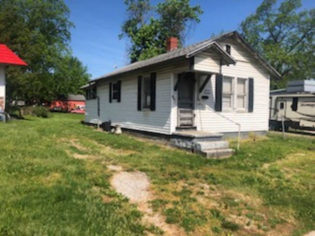 714 N Court St, Grayville, IL 62844 Trulia