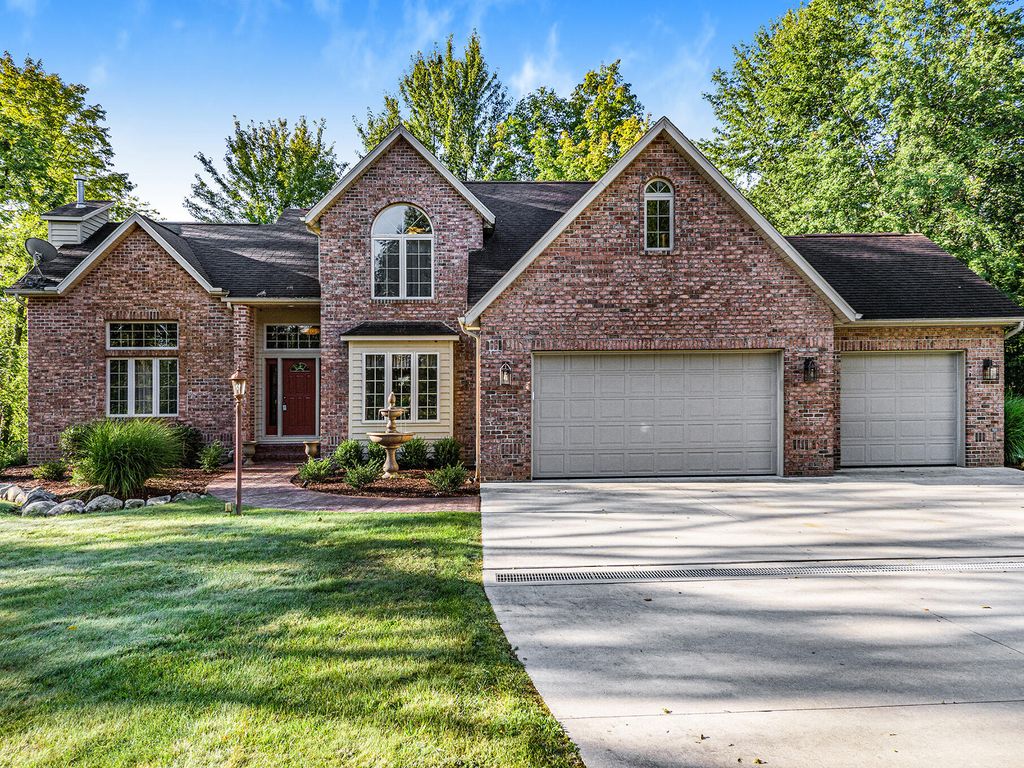 245 W Girard Rd, Union City, MI 49094