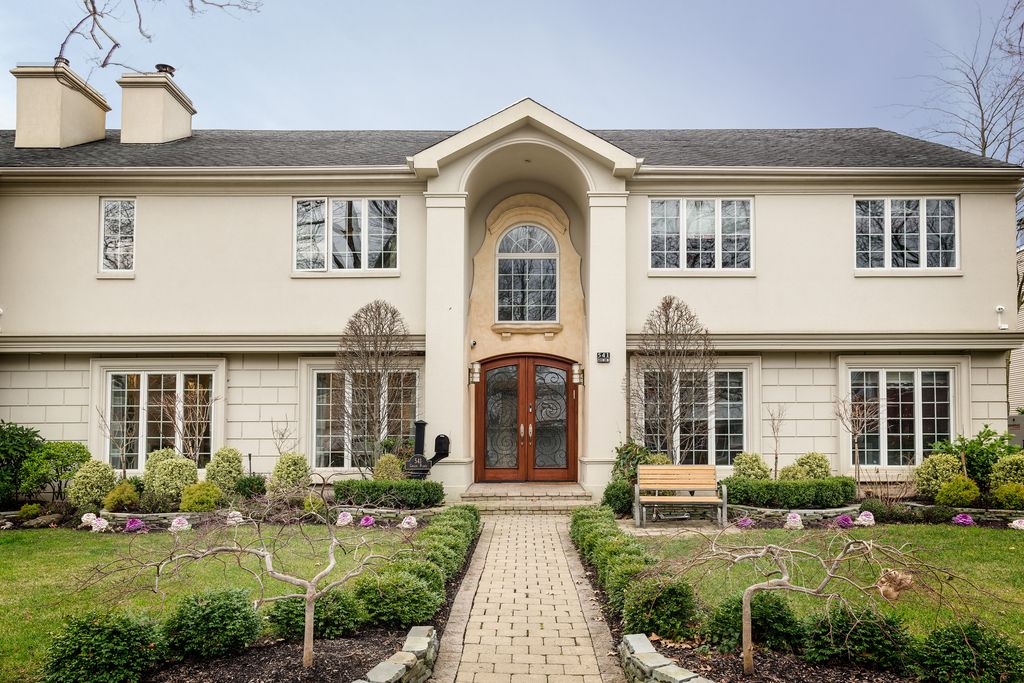 541 Green Pl, Woodmere, NY 7 Bed, 6 Bath SingleFamily Home 37