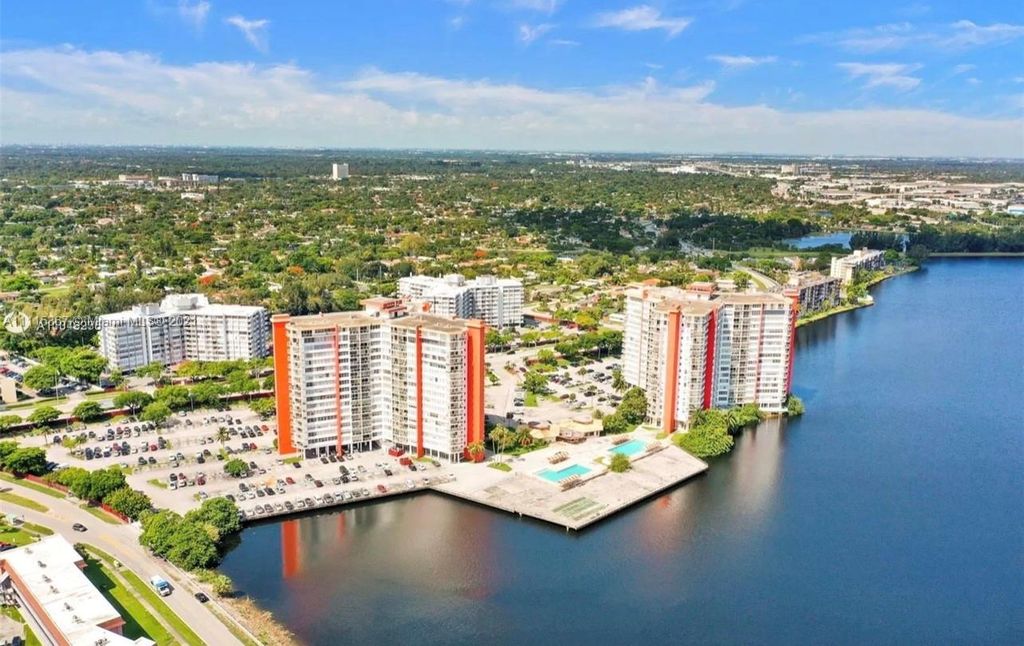 1301 NE Miami Gardens Dr #1014W, Miami, FL 33179
