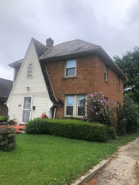 4534 Lafayette St, Fort Wayne, IN 46806