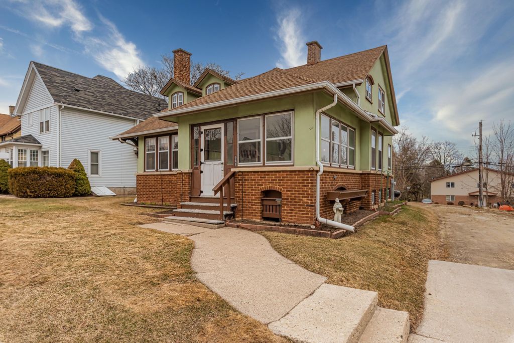 668 N Wisconsin St, Port Washington, WI 53074 Trulia