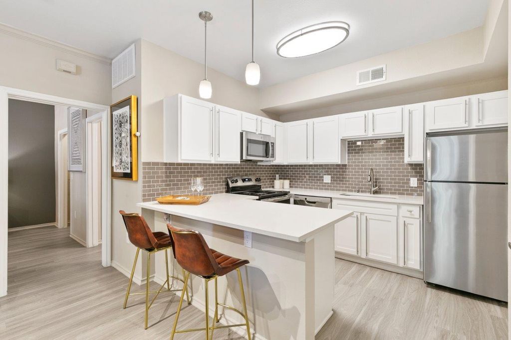 12500 Merit Dr, Dallas, TX 75251