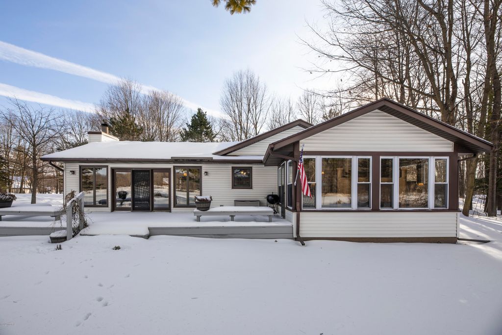 9298 Elmwood Ct, Stanwood, MI 49346 Trulia