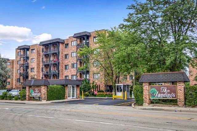 9332 Landings Ln #502, Des Plaines, IL 60016