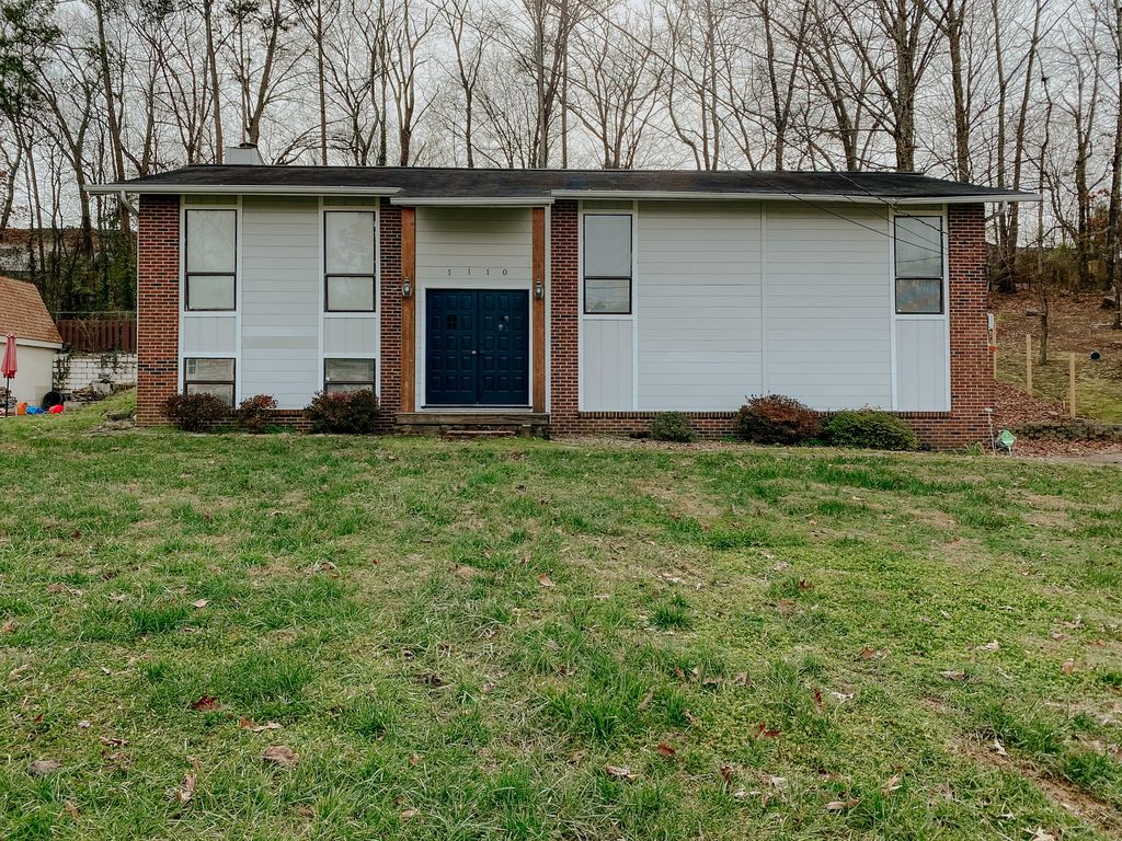 1110 Viking Dr, Knoxville, TN 37932