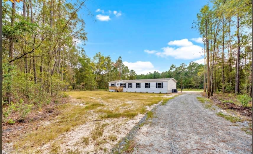 1226 Buster Phillips Rd SE, Ludowici, GA 31316