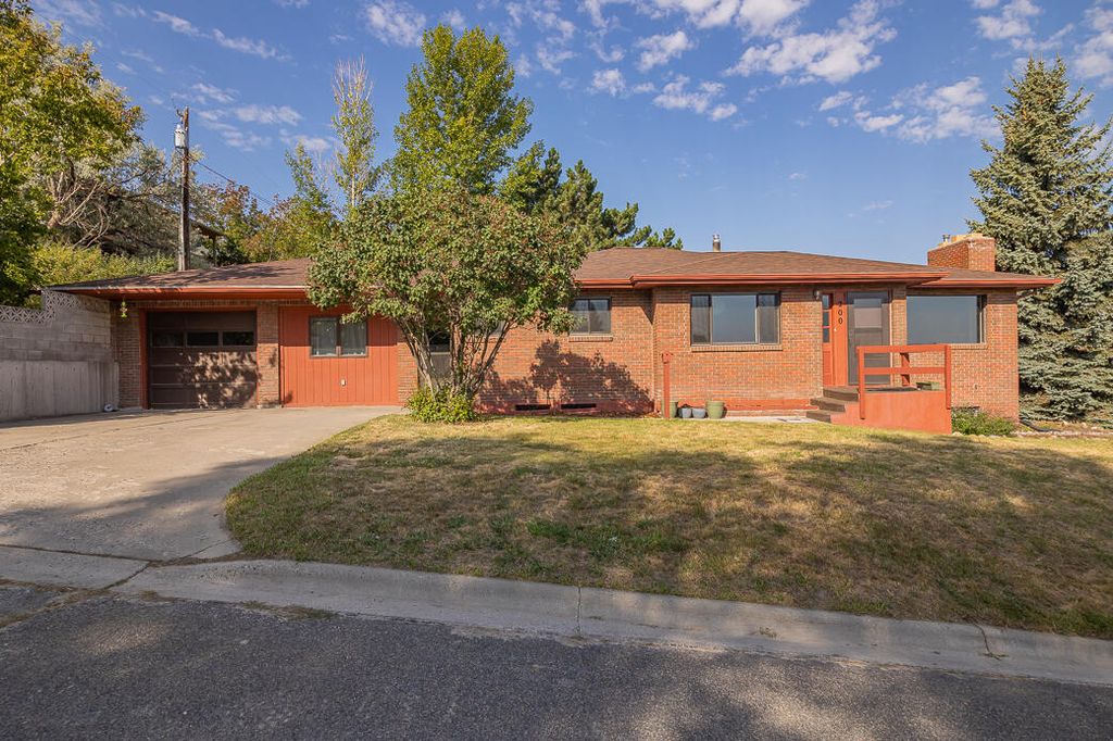 200 Stabern St, Helena, MT 59601