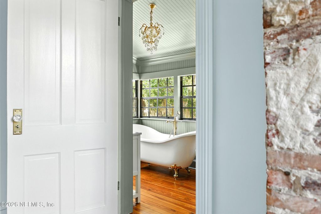 view 78th full size image of this home