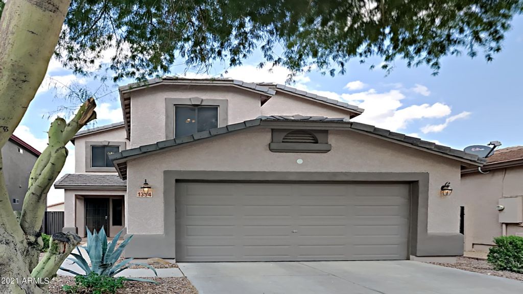 1354 E Leaf Rd, San Tan Valley, AZ 85140