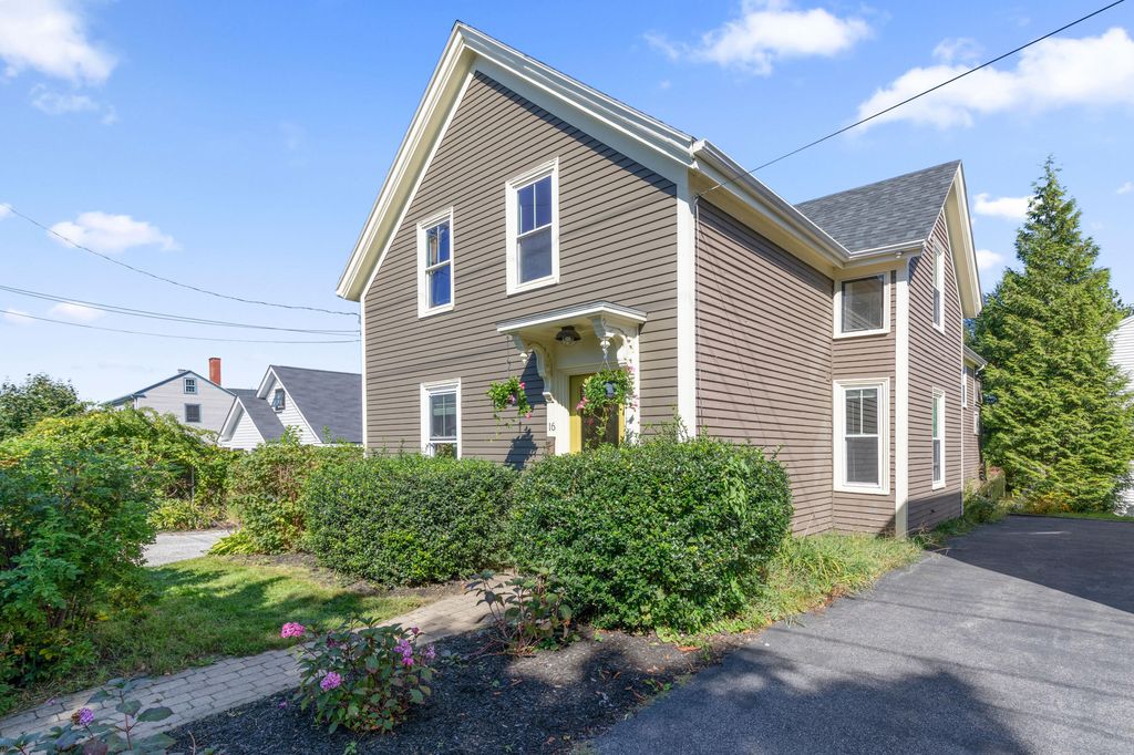 16 Pine St, South Portland, ME 04106