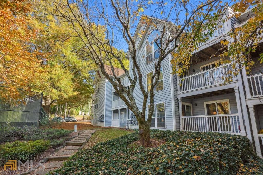 229 Cobblestone Trl, Avondale Estates, GA 30002
