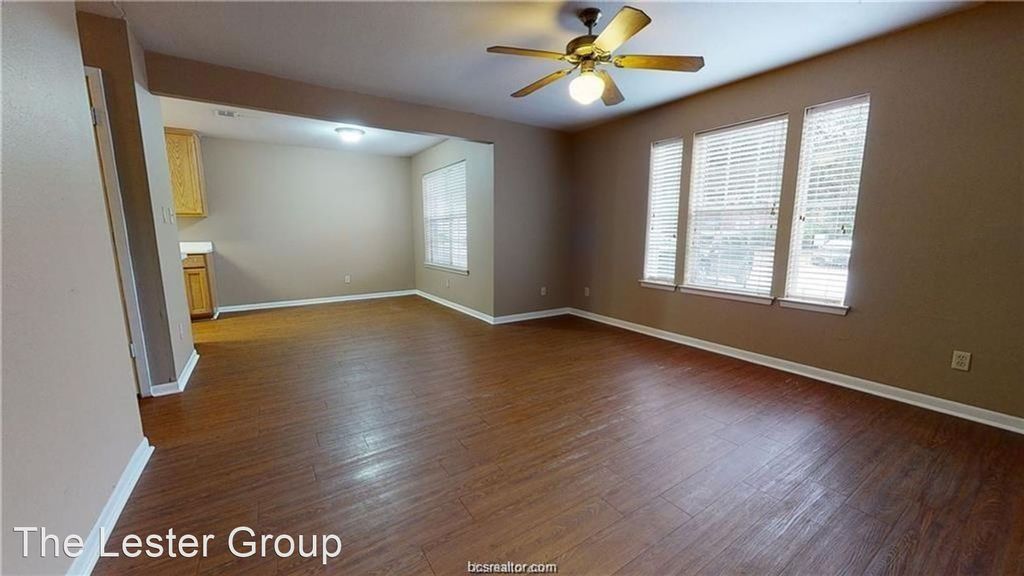 907 Balcones Dr #108, College Station, TX 77845