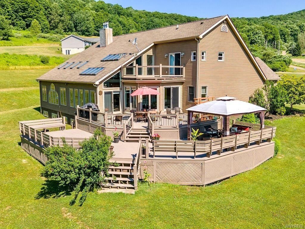 2 Red Oak Dr, Olean, NY 14760