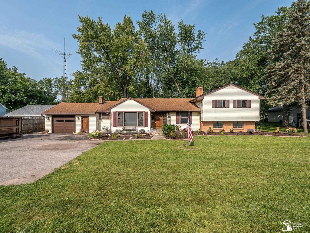 8255 Secor Rd, Lambertville, MI 48144 MLS 50122484 Trulia