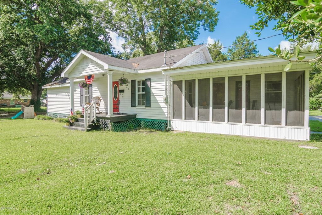 209 W Primeaux St, Erath, LA 70533 Trulia
