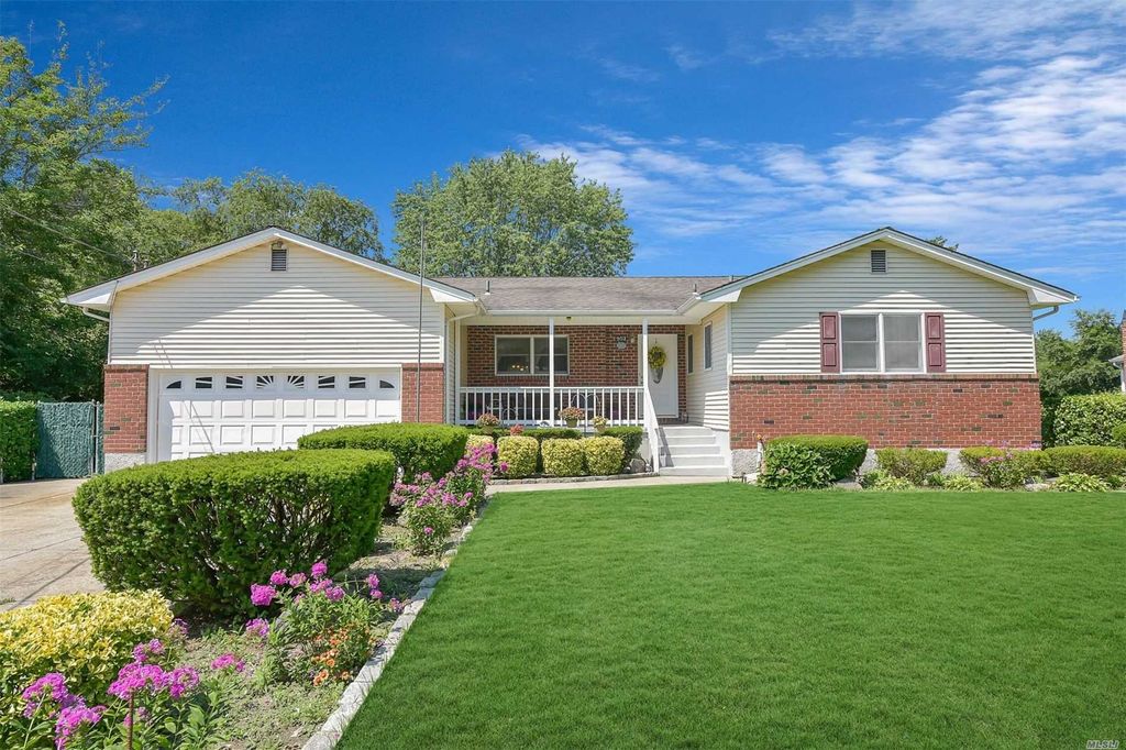 952 Bellmore Ave, Central Islip, NY 11722 Trulia