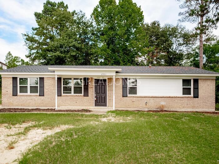 2901 Rollingwood Dr, Augusta, GA 30906