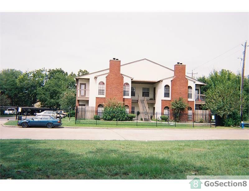 6706 Wagonwheel Ln, Houston, TX 77088