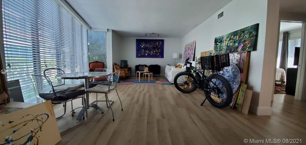 10178 Collins Ave #103, Miami Beach, FL 33154