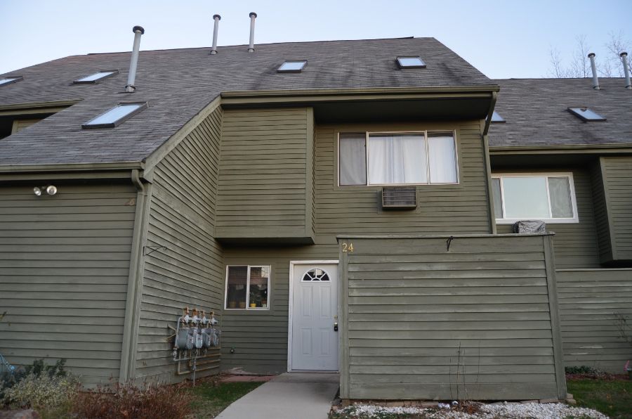 24 Sundance Dr, Branford, CT 06405