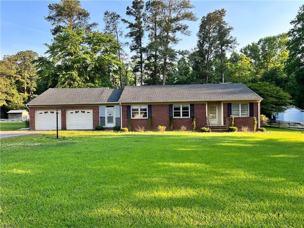155 Oakwood Dr, Surry, VA 23883