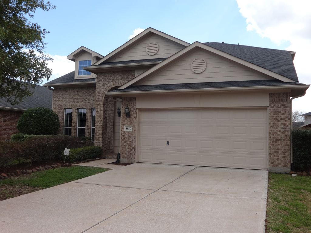 8630 Henrico Ln, Richmond, TX 77469