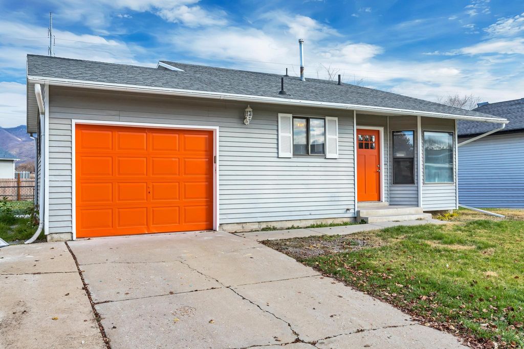 979 S 225 E, Layton, UT 84041