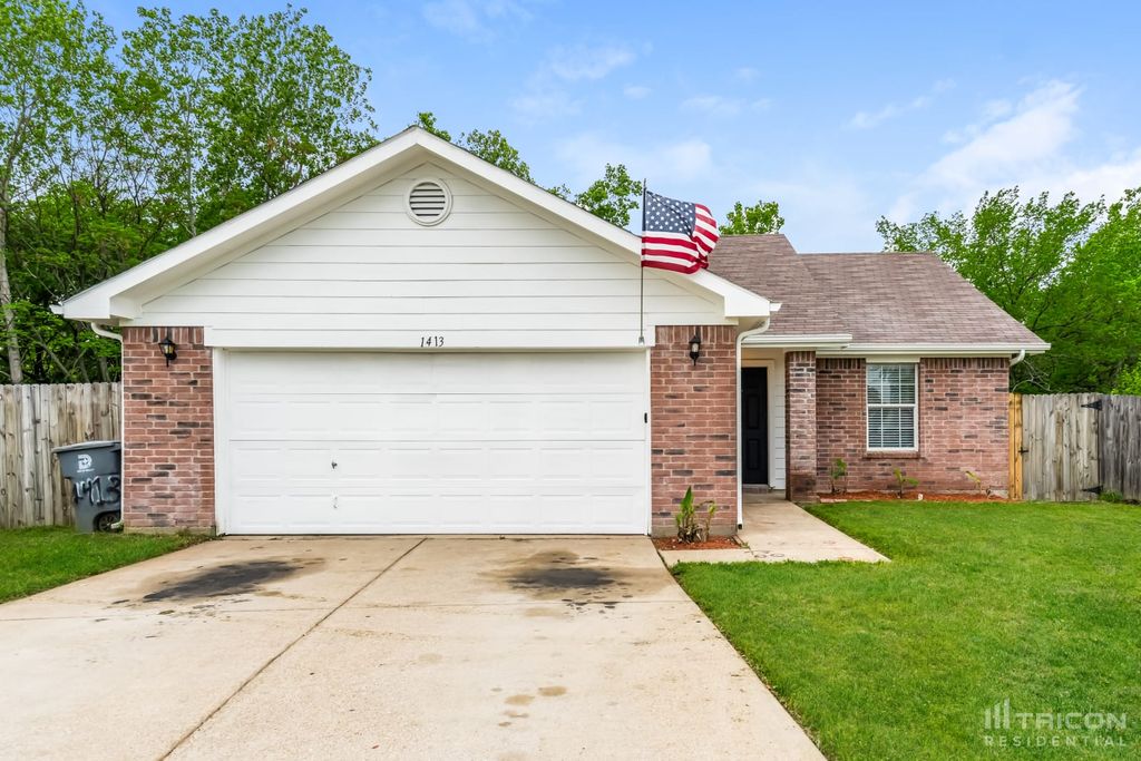 1413 Marena Moore Ct, Dallas, TX 75232