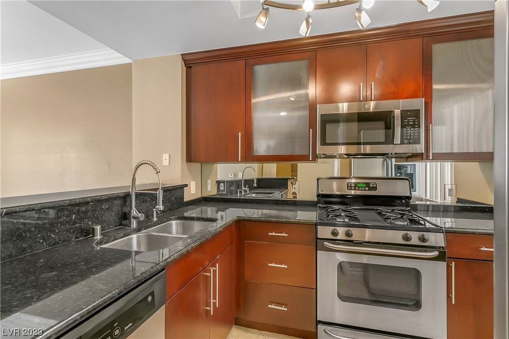 Flamingo 328 hotsell