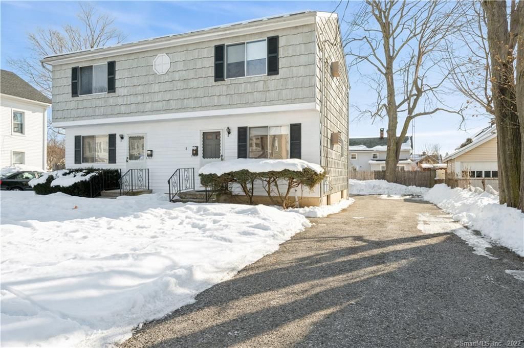 8 Plymouth Ave, Norwalk, CT 06851