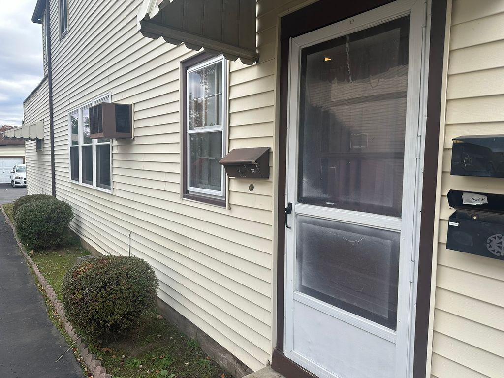 219221 Hughes St 2, Kingston, PA 18704 Apartment for Sale